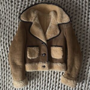✨VTG✨ 1970’s Petite Shearling Lined Leather Jacket